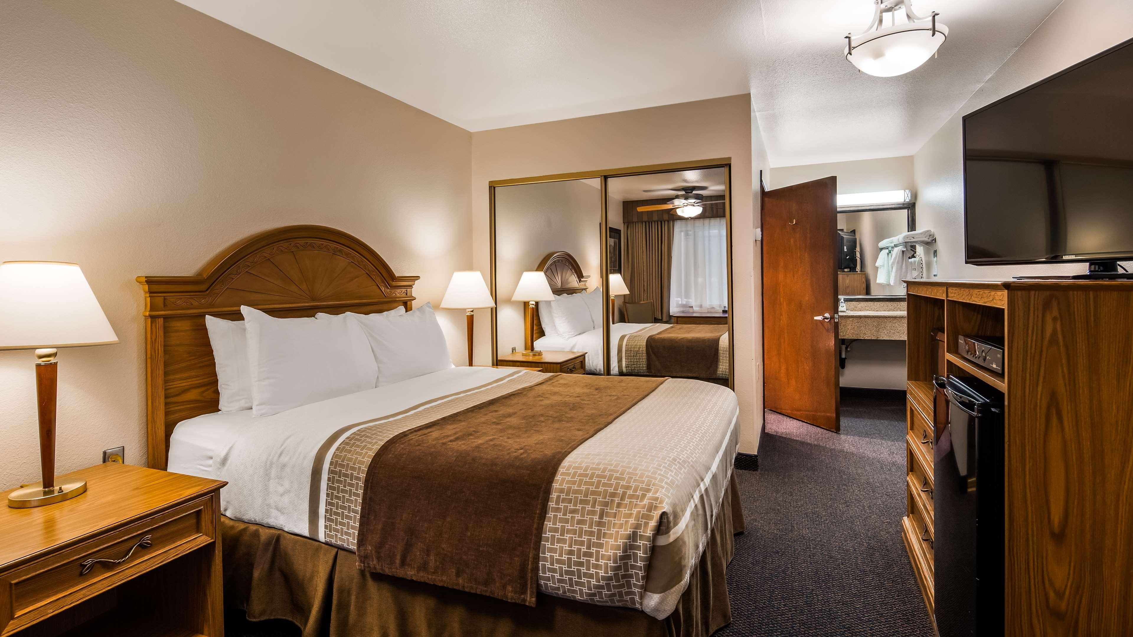 Best Western Kodiak Inn & Convention Center Екстер'єр фото