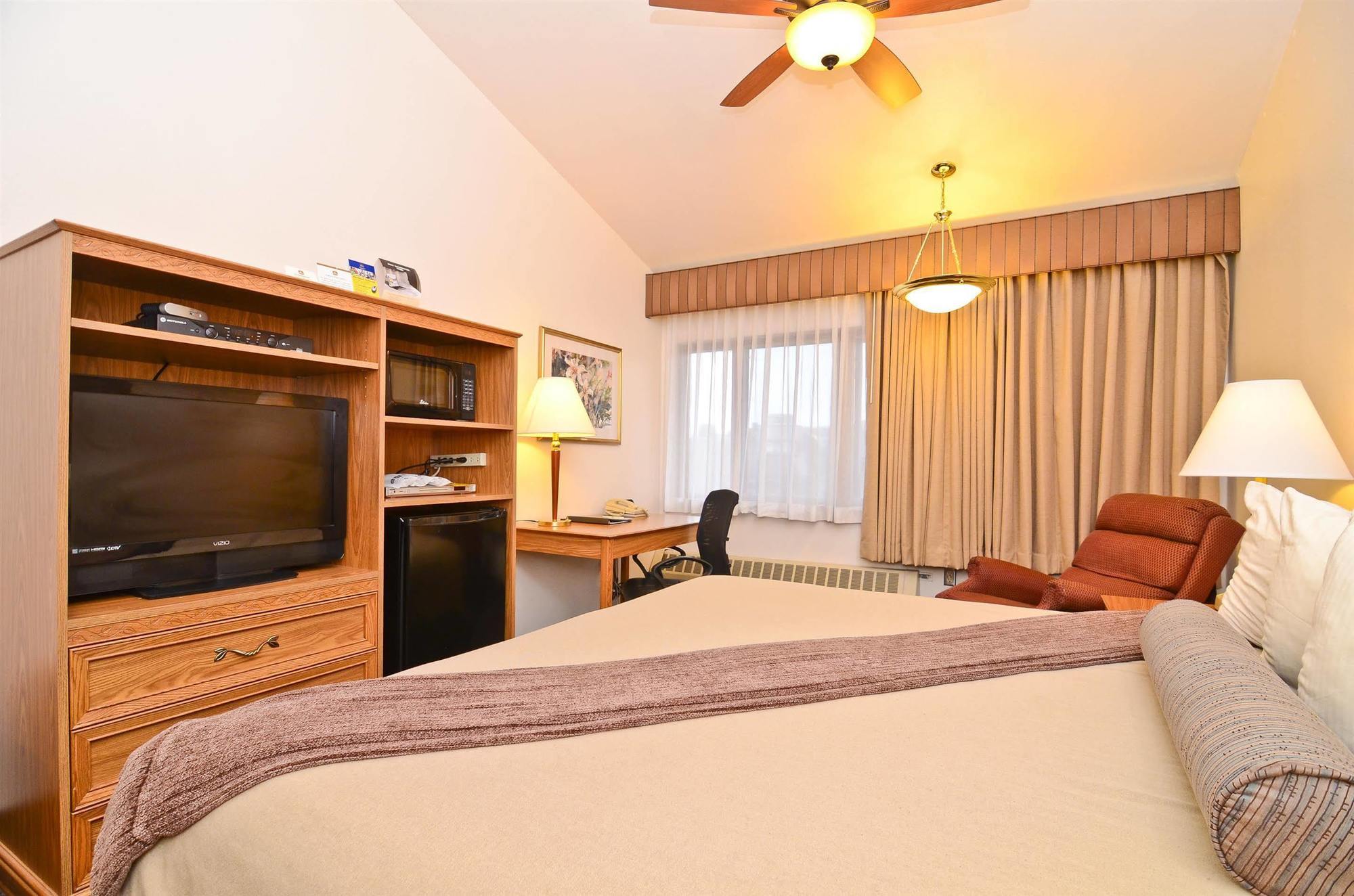 Best Western Kodiak Inn & Convention Center Екстер'єр фото